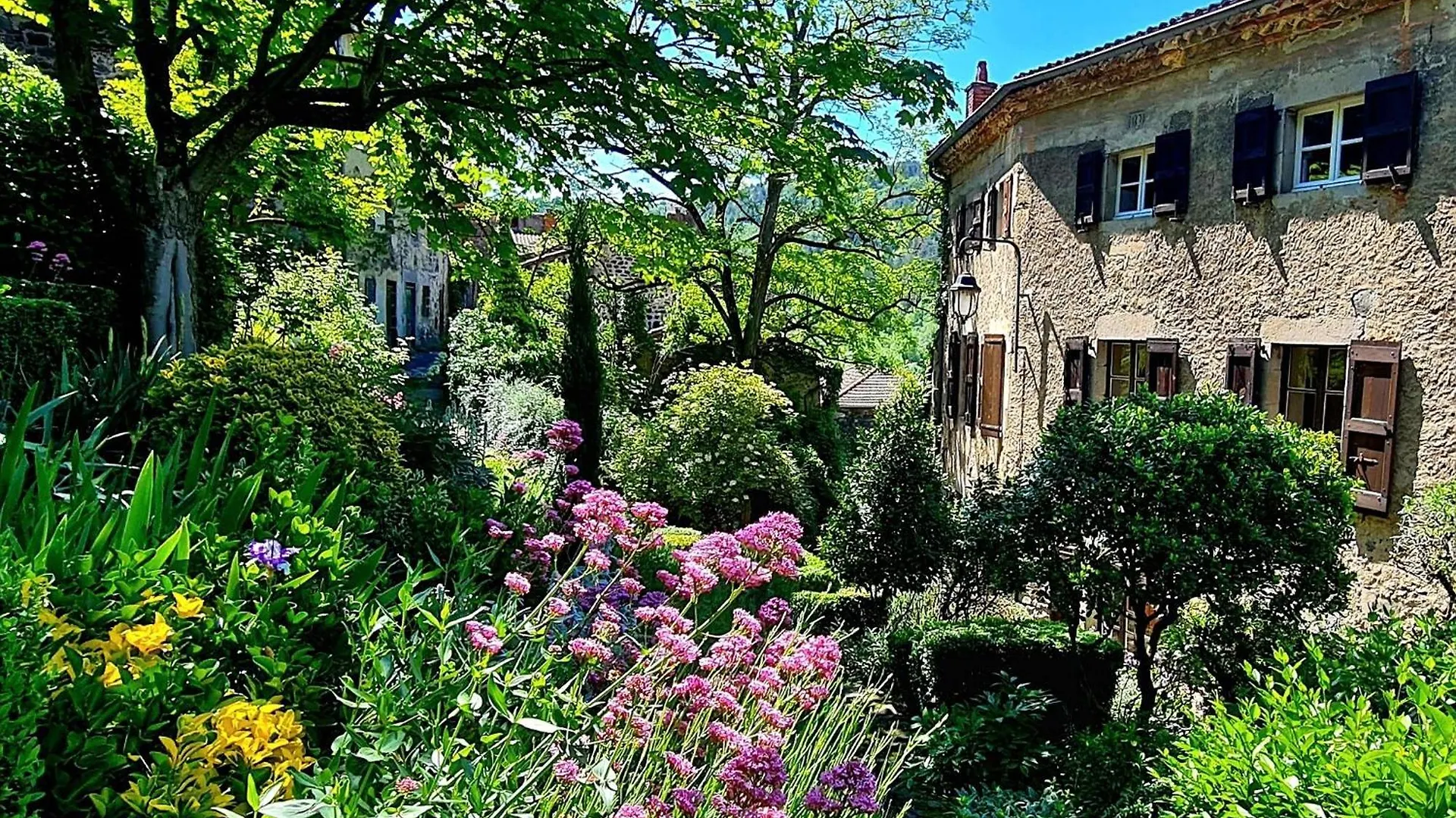 4 Central Hotels in Auvergne for Every Type of Traveler