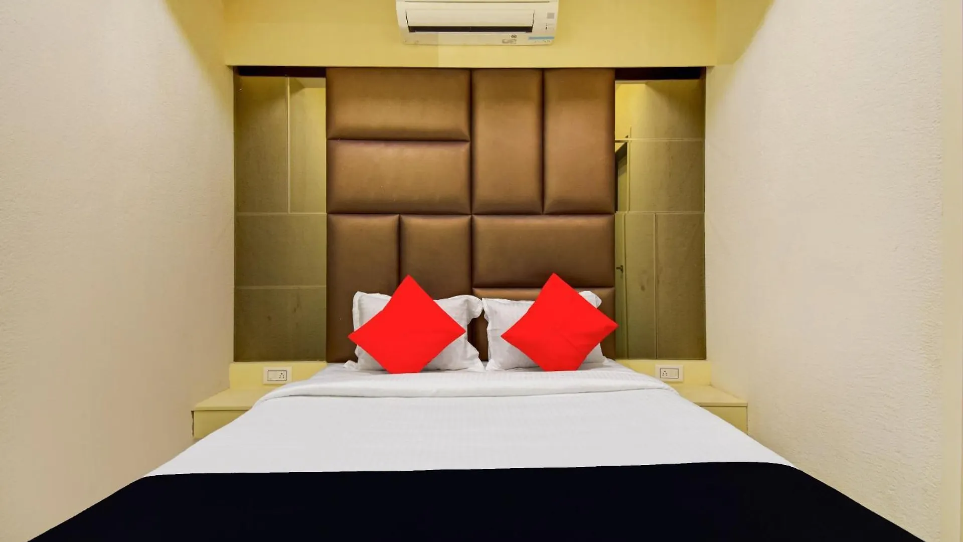 Where to Stay Near Kolkata Airport: 4 Best Airport Hotels