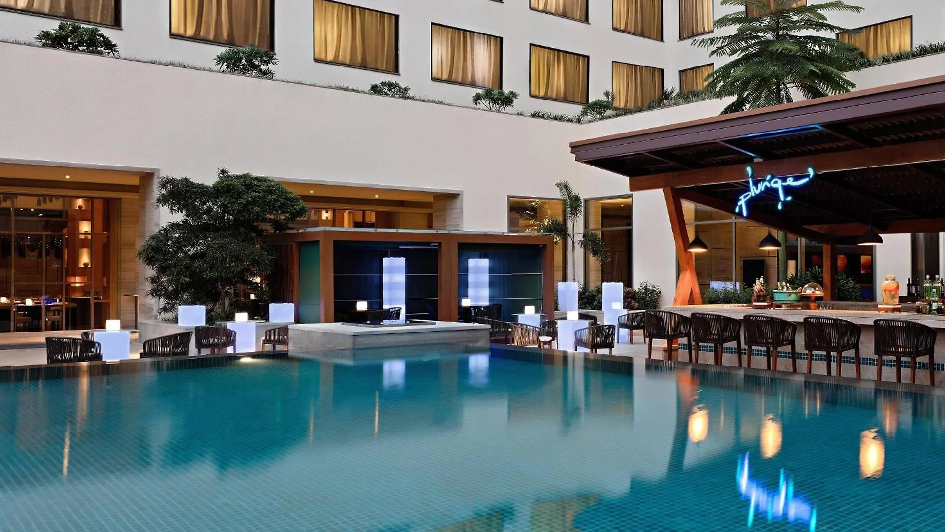 4 Spa Hotels Close to The Heritage Centre & Aerospace Museum