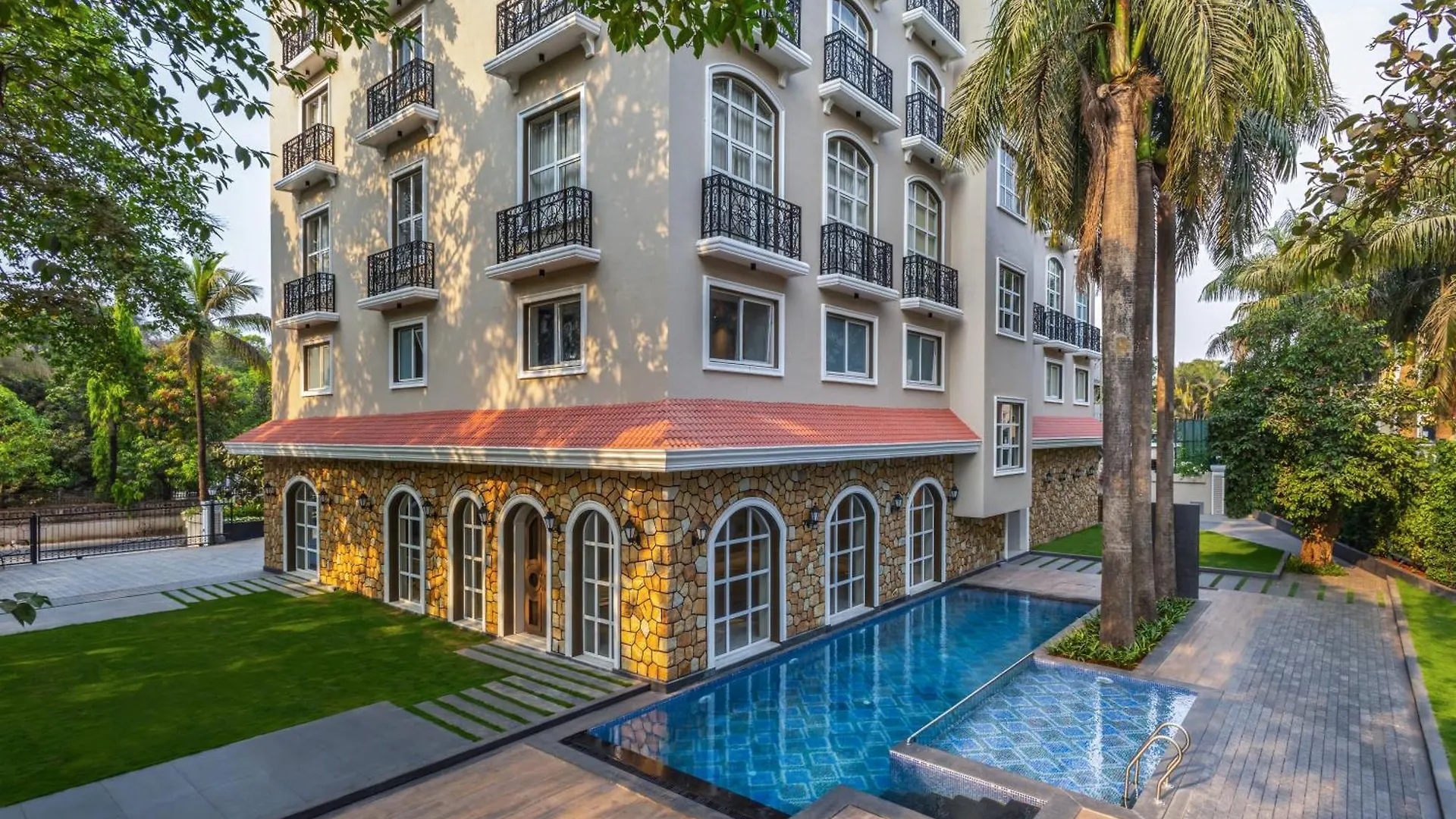 Where to Stay in Lonavala: 6 Best Business Hotels