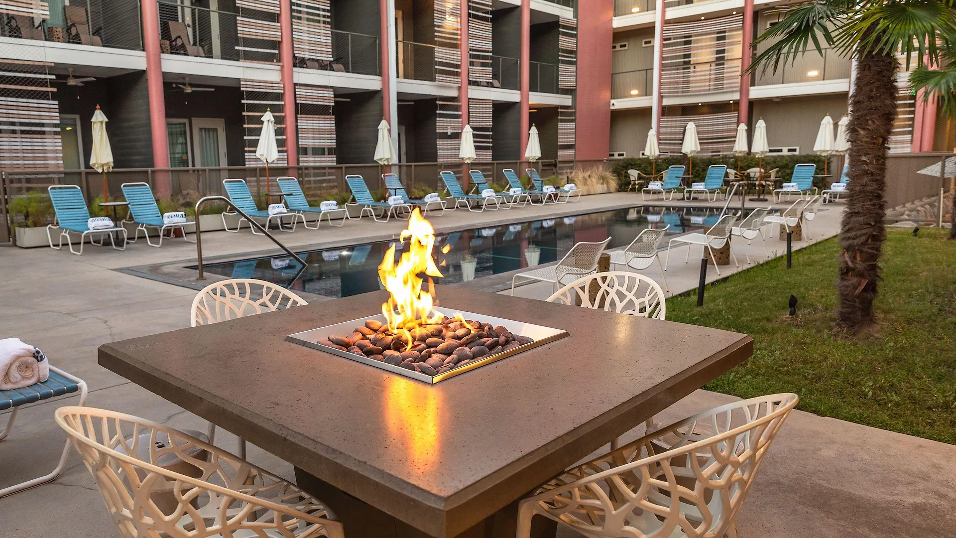6 Smart Family-Friendly Hotels In 6th Street Worth Booking