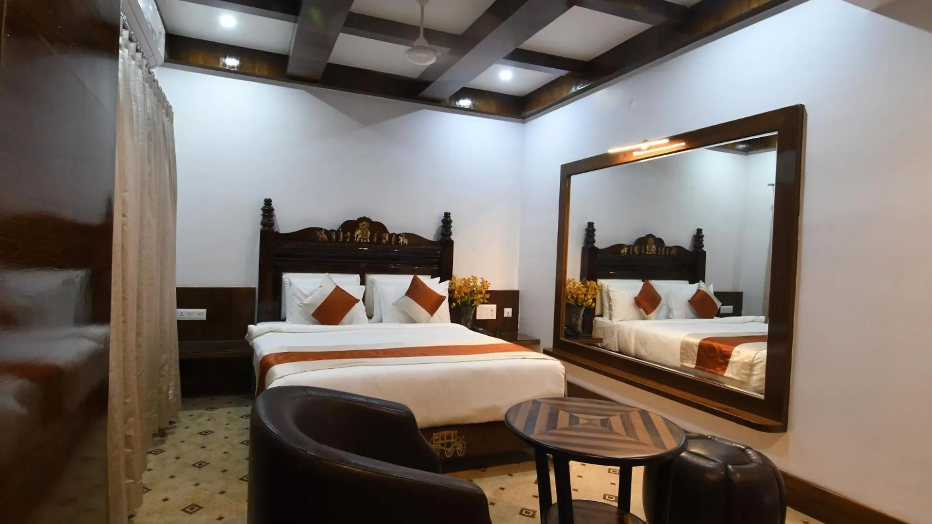 5 Airport Hotels Near Mysore Palace That Deliver