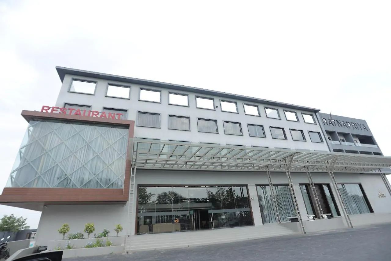 5 Business Hotels In Madhya Pradesh That Stand Out