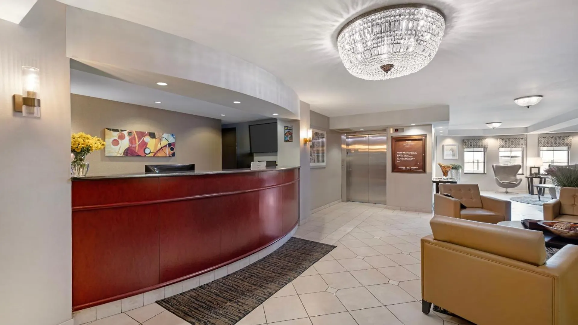 13 Business Hotels Close to UB School of Medicine
