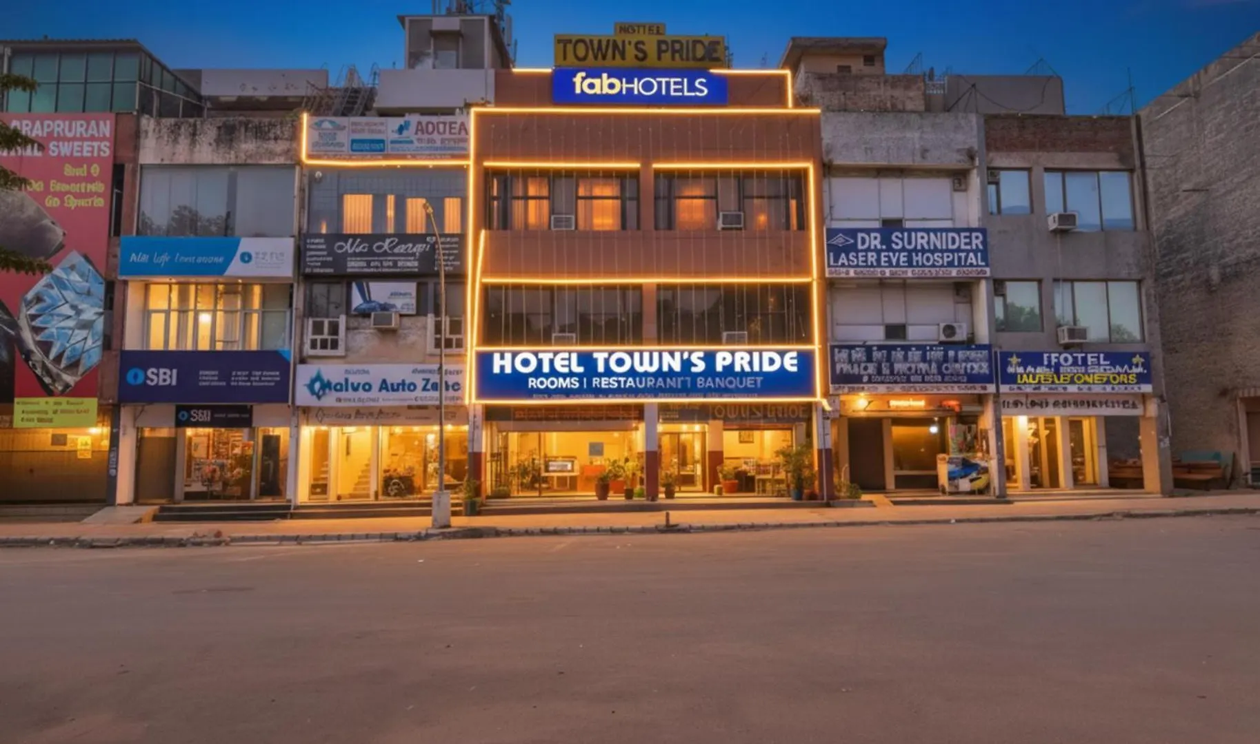 5 Airport Hotels Near Fateh Burj Worth Booking