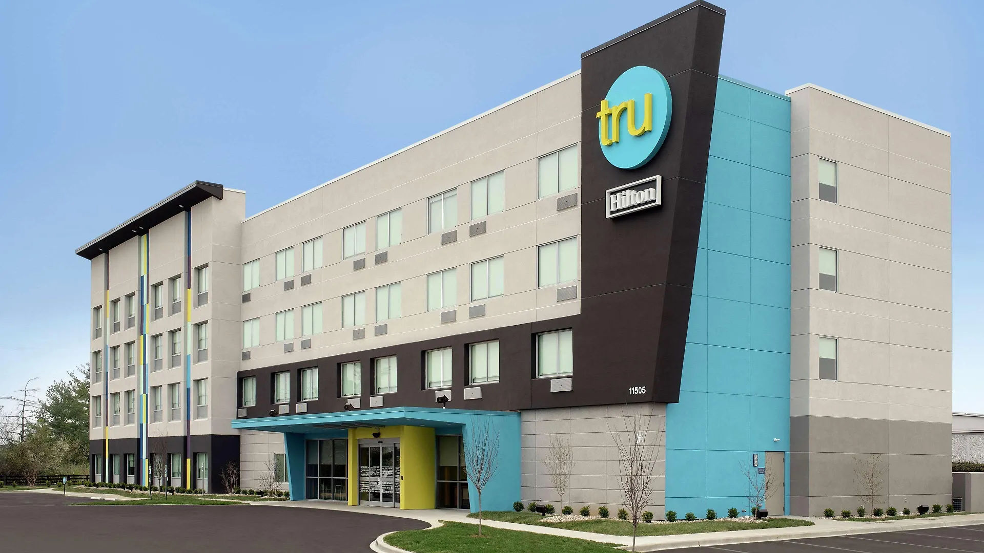 4 Family Hotels Near King Fish Restaurants Louisville