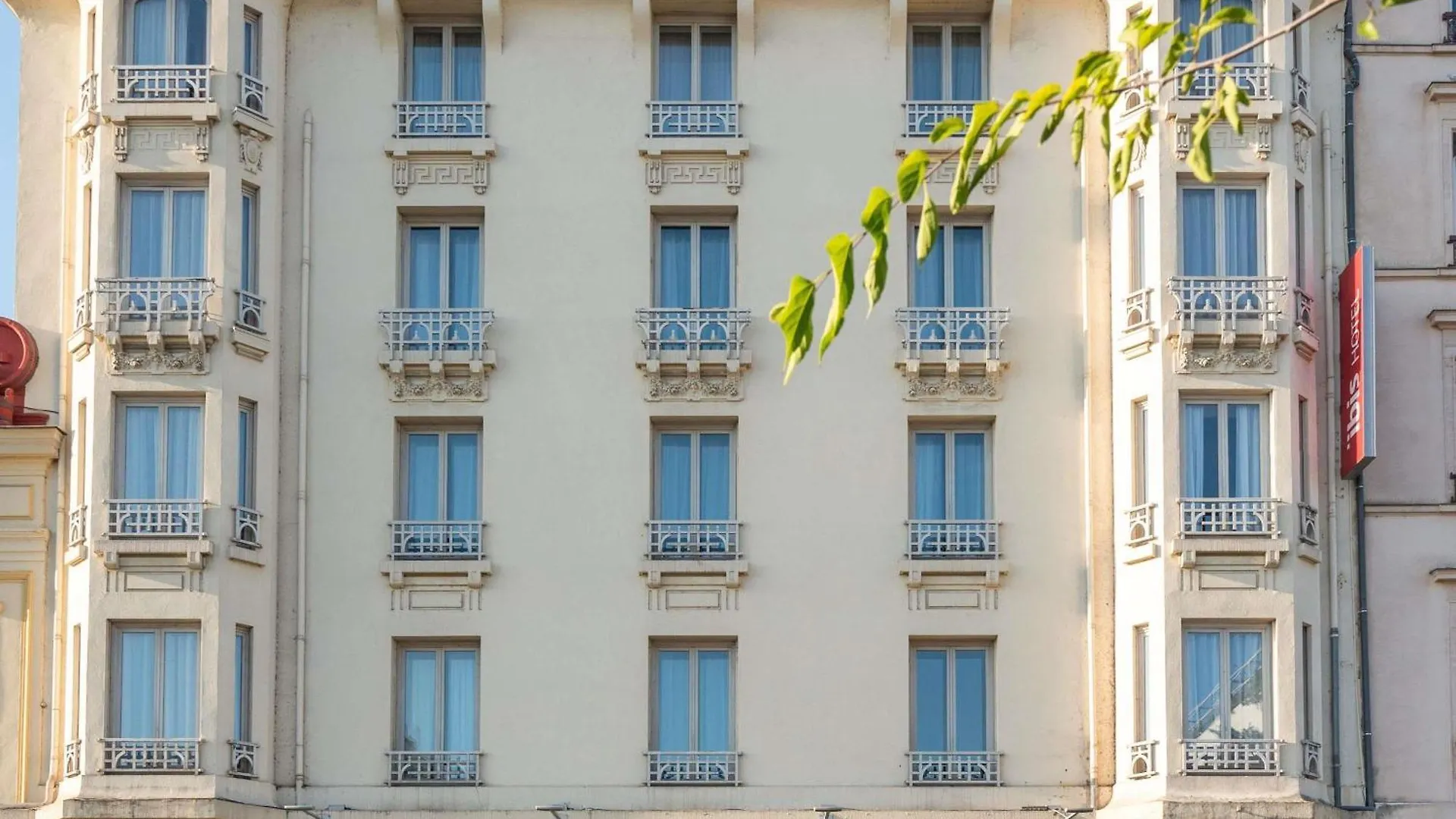 14 Hotels in La Presqu'Île With Easy Airport Access
