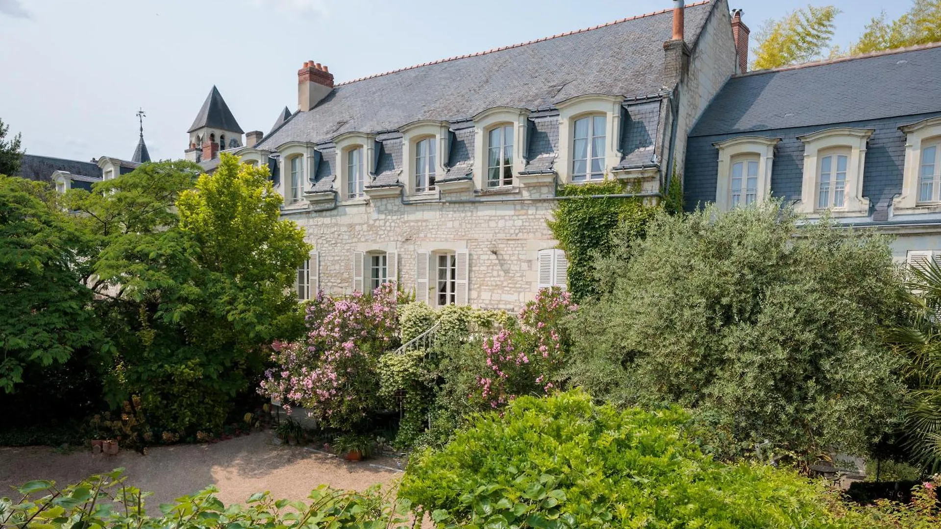 5 Three-Star Hotels in Loire Valley Worth Booking