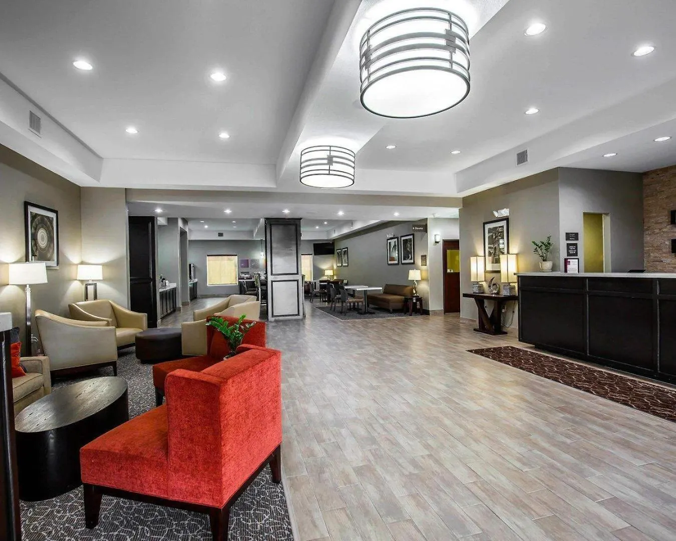 4 Top-Rated 3-Star Hotels in FM 1960, Houston