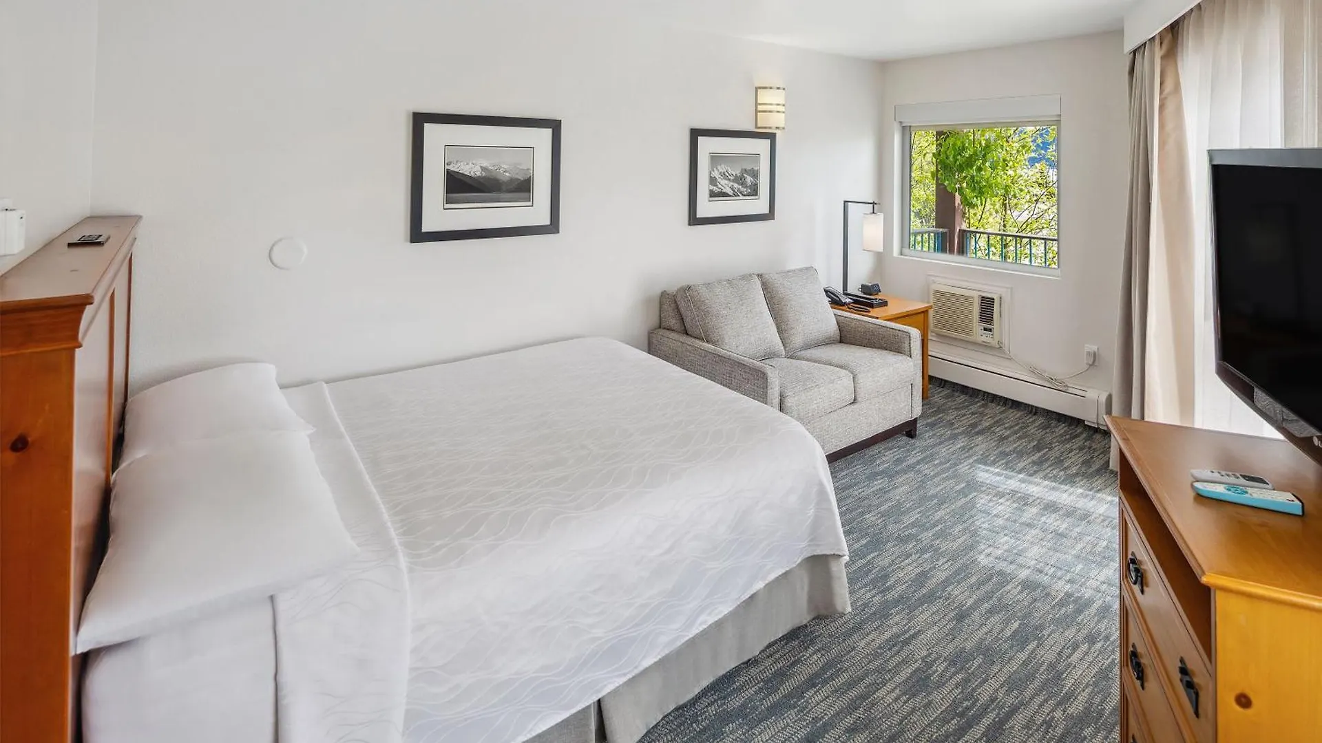 Where to Stay in Alaska: 6 Best 3-Star Hotels