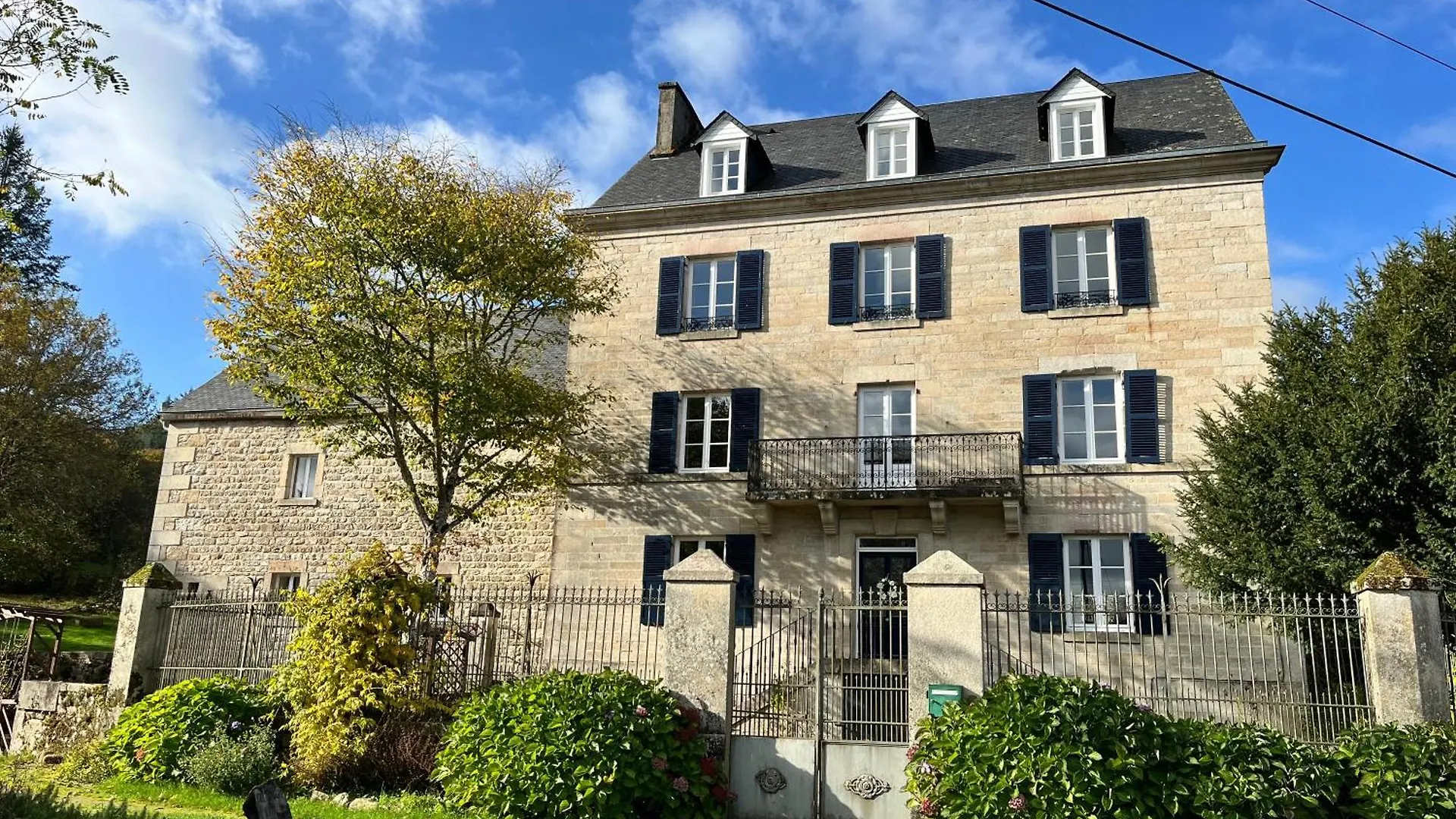 6 Top Apartments & B&Bs in Nouvelle-Aquitaine for Every Trip