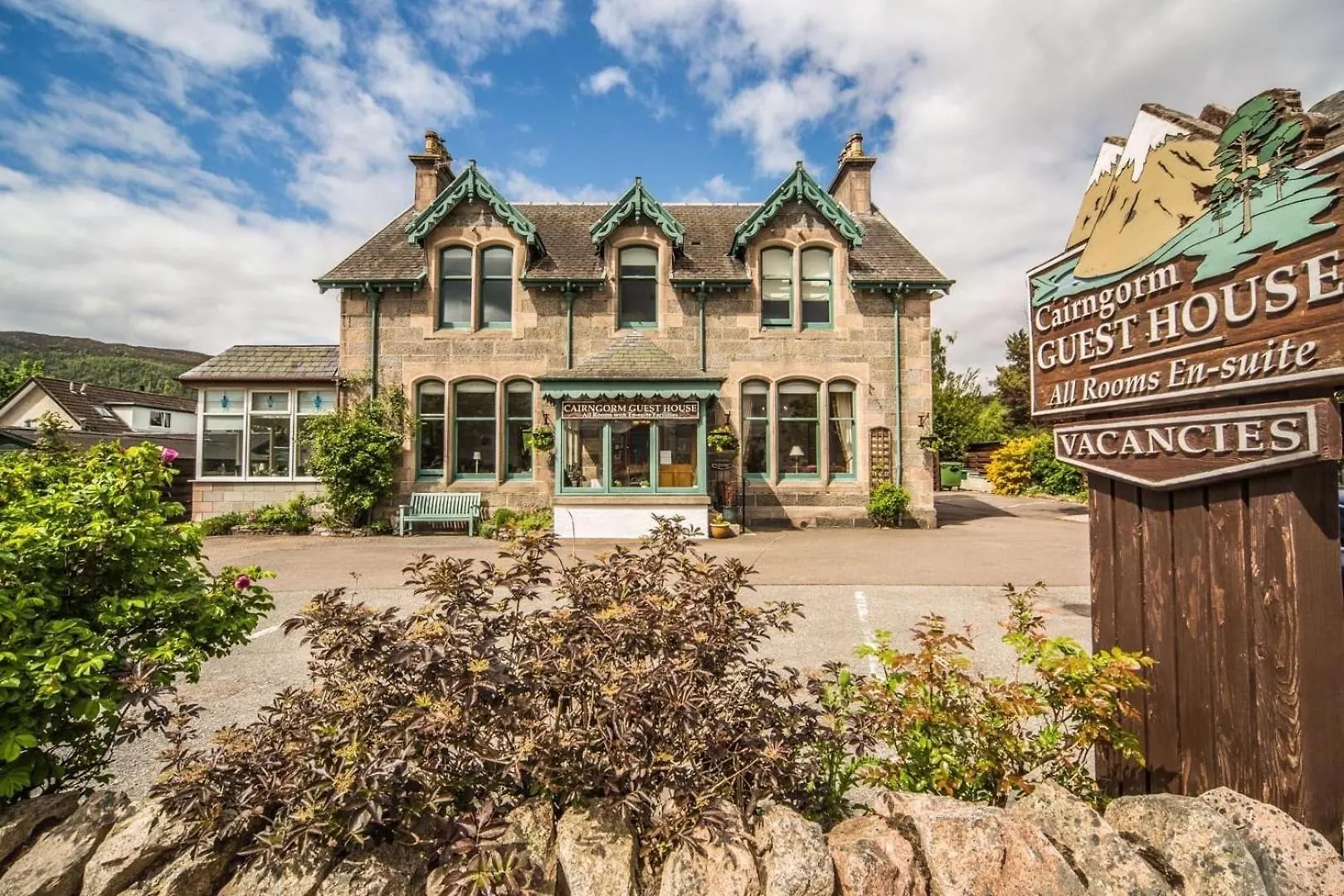8 Family Hotels Near Extreme Dream Ltd Worth Booking