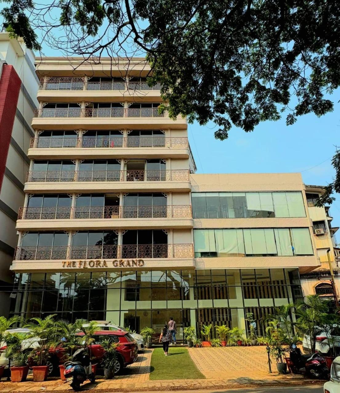 4 Beach Hotels Near Indian Naval Aviation Museum Worth Booking