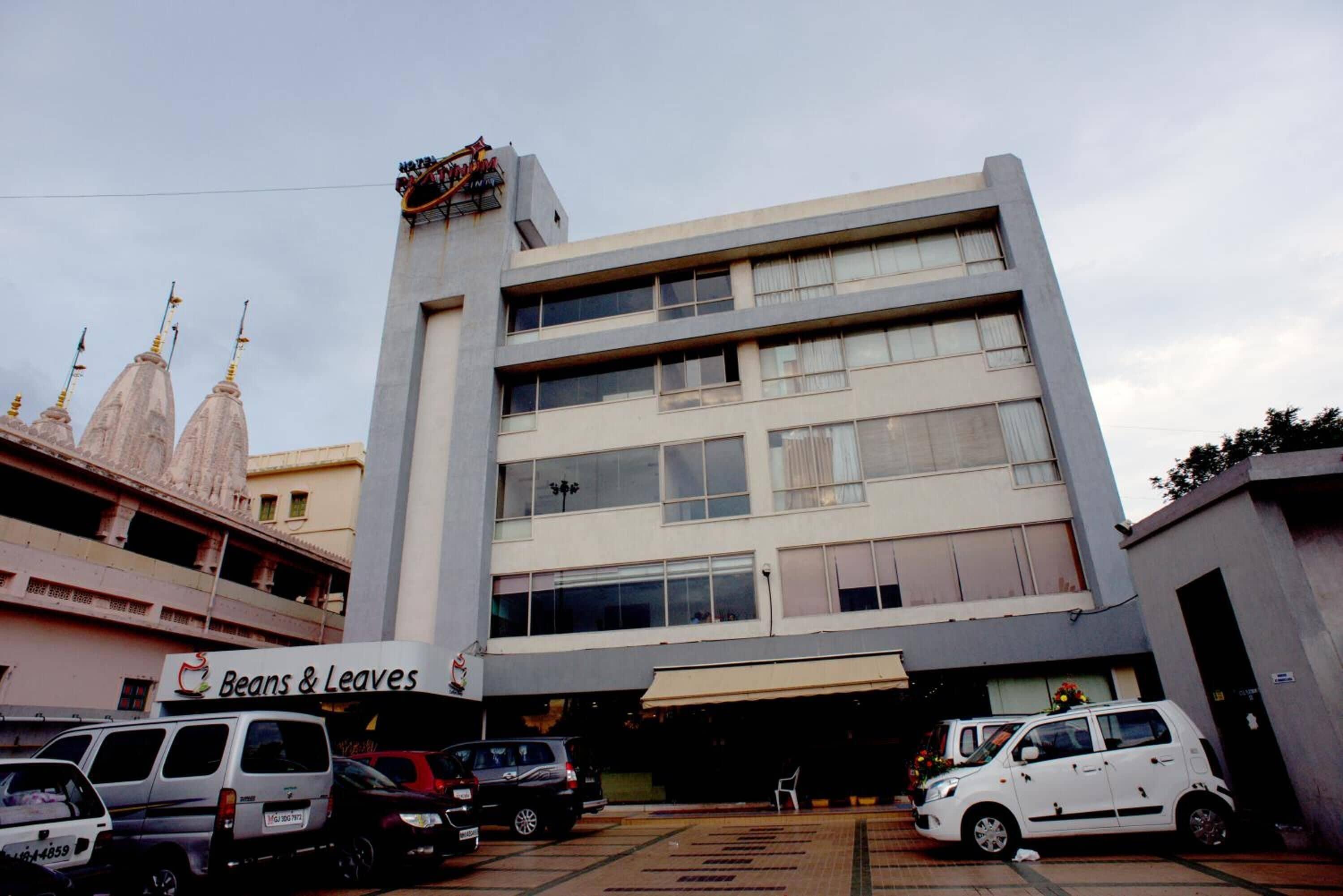 4 Family Hotels Near Vastrapur Lake Worth Booking in Ahmedabad