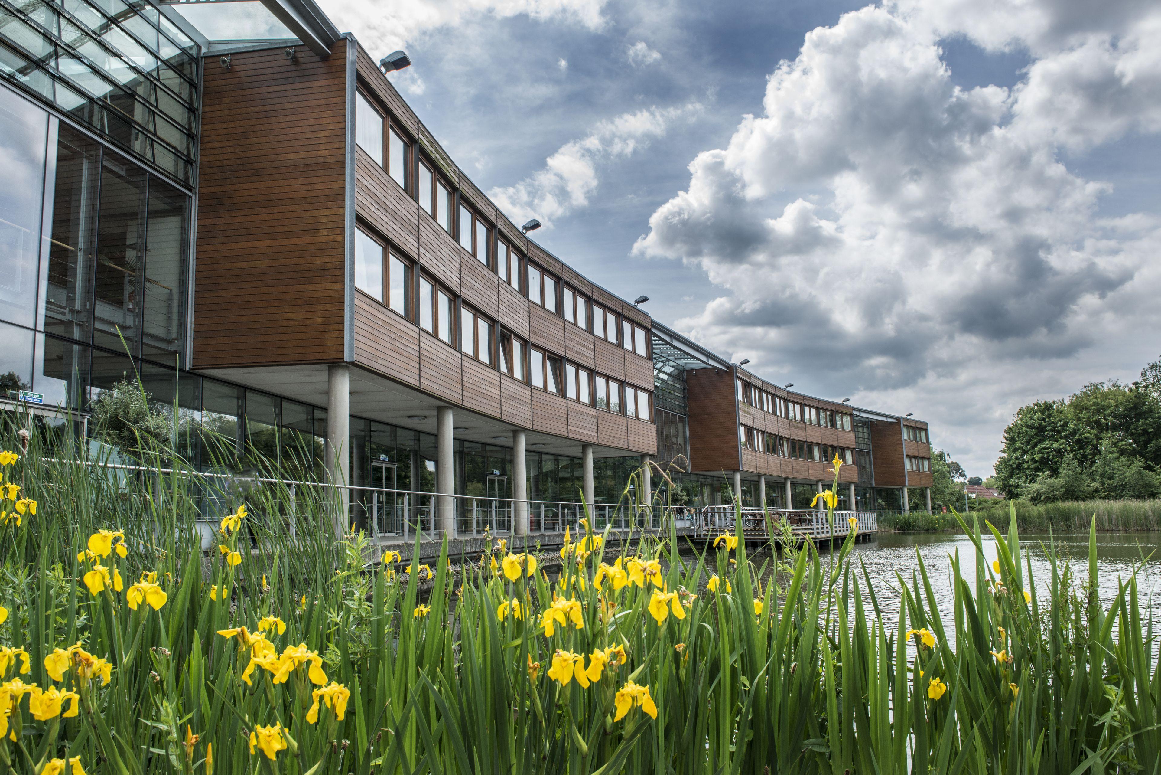 4 Smart Design Hotels Near Djanogly Art Gallery Worth Booking