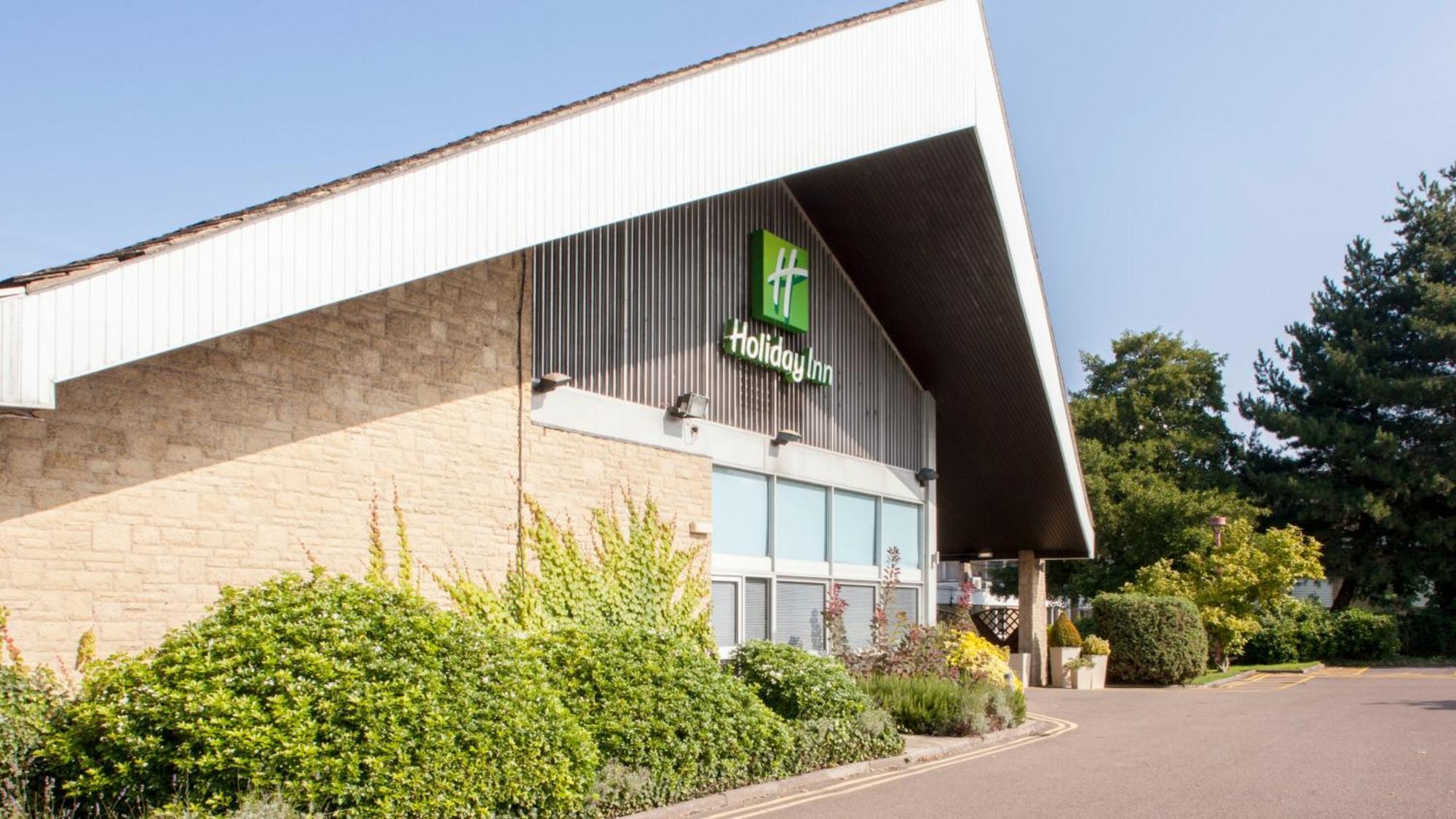 7 Family Hotels Close to Queens Park, Wroughton Reviewed