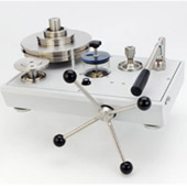 Hydraulic Dead Weight Testers